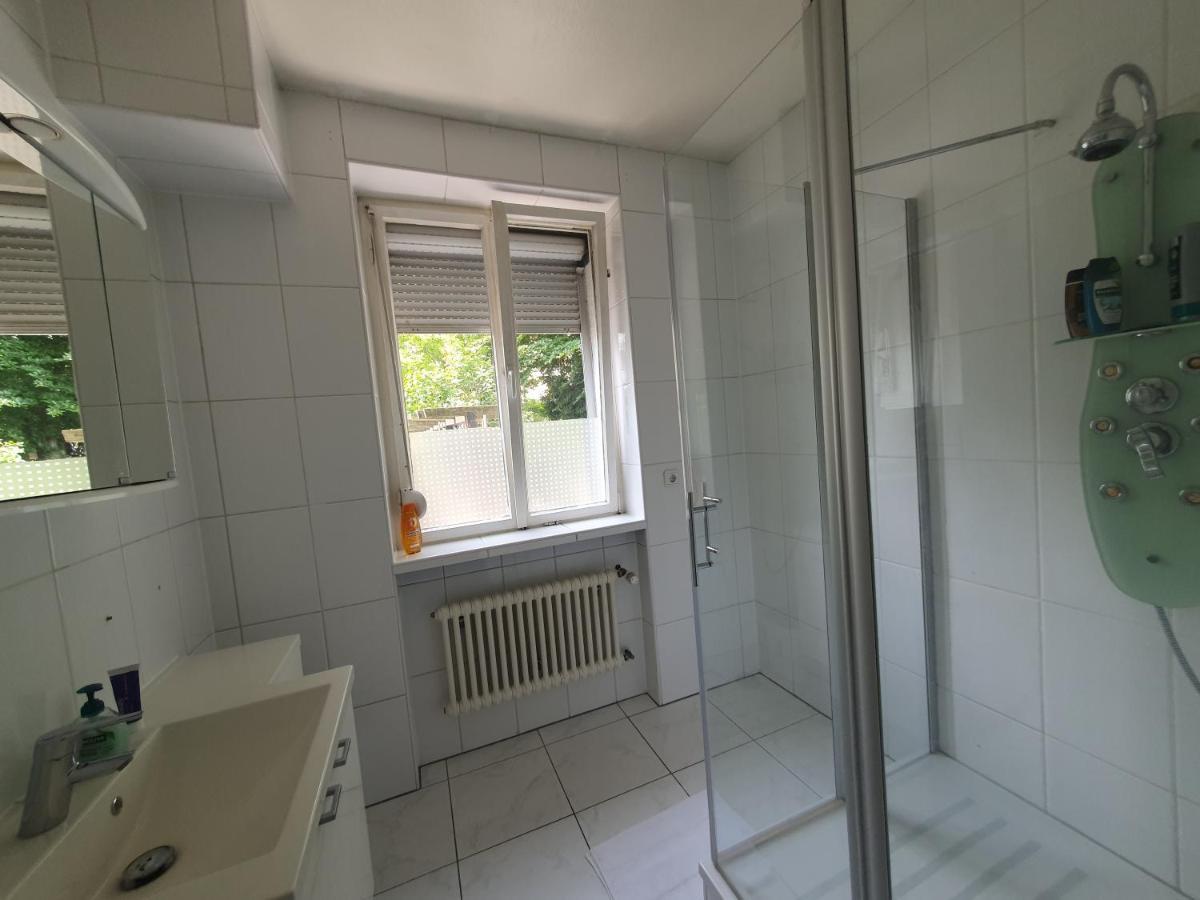 Privatzimmer An Der Uniklinik Mainz - Nur Fuer Weibliche Gaeste Exterior foto