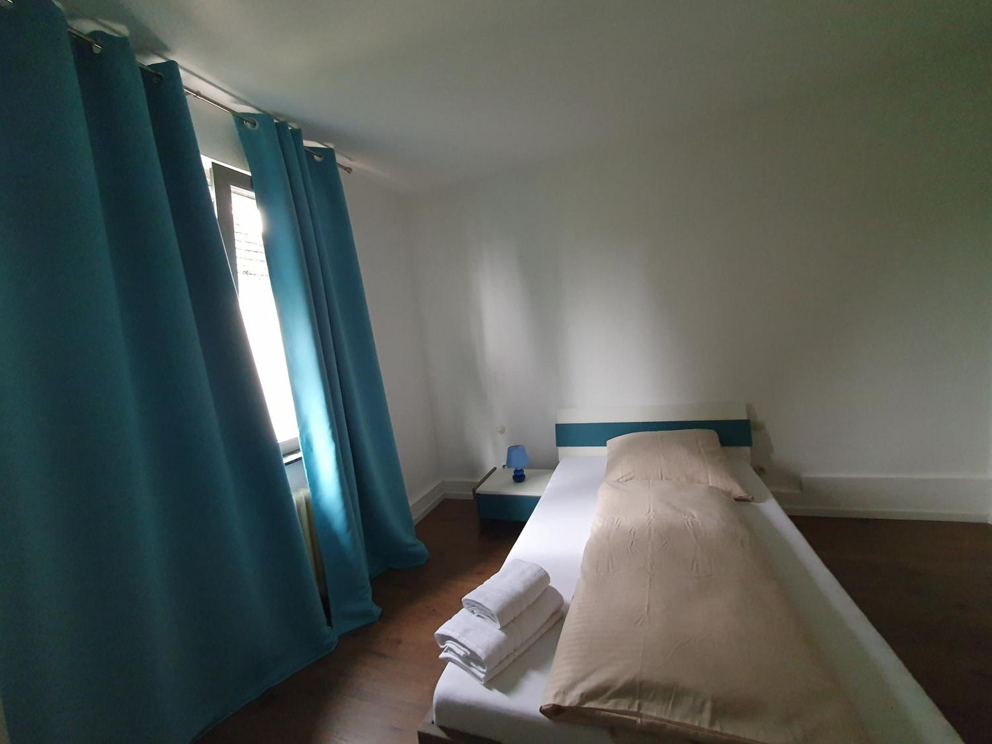 Privatzimmer An Der Uniklinik Mainz - Nur Fuer Weibliche Gaeste Exterior foto